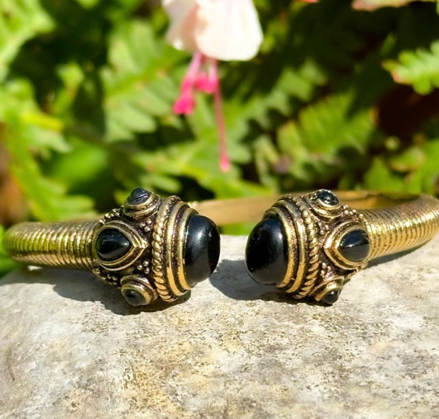 Handcrafted Rope Brass Black Onyx Jhung cuff