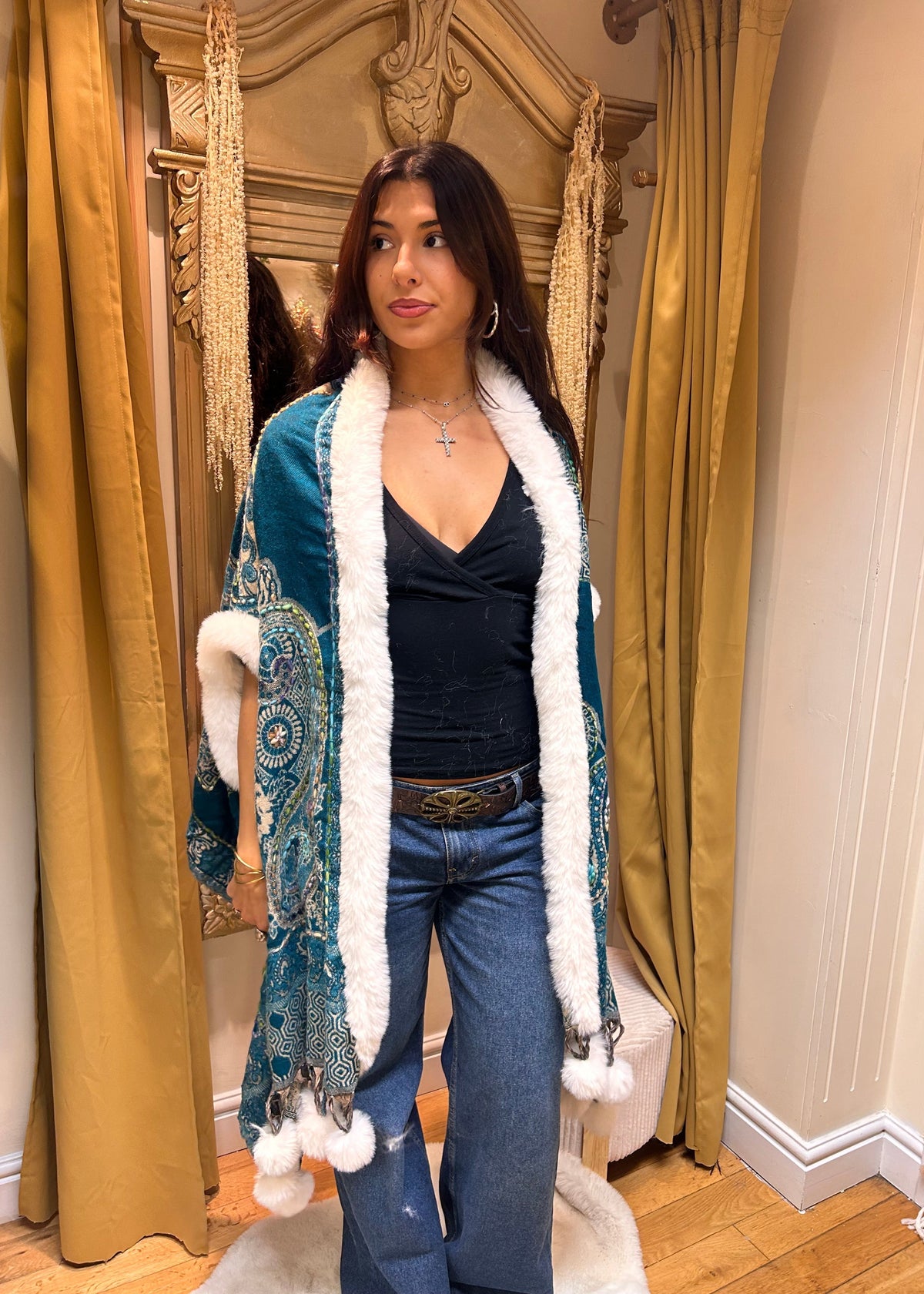 Teal Paisley knitted Pashmina with Faux Fur Collar & Sleeve cuff
