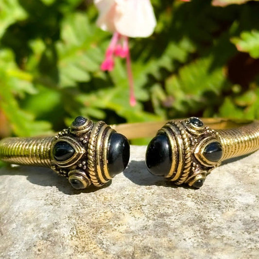 Handcrafted Rope Brass Black Onyx Jhung cuff